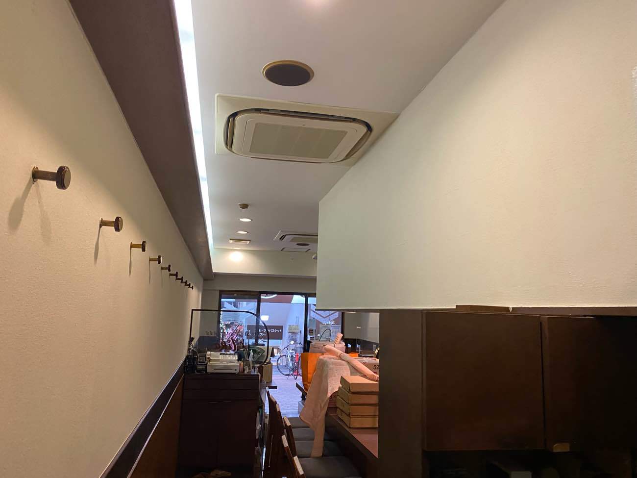 店舗：内壁塗装工事 事例