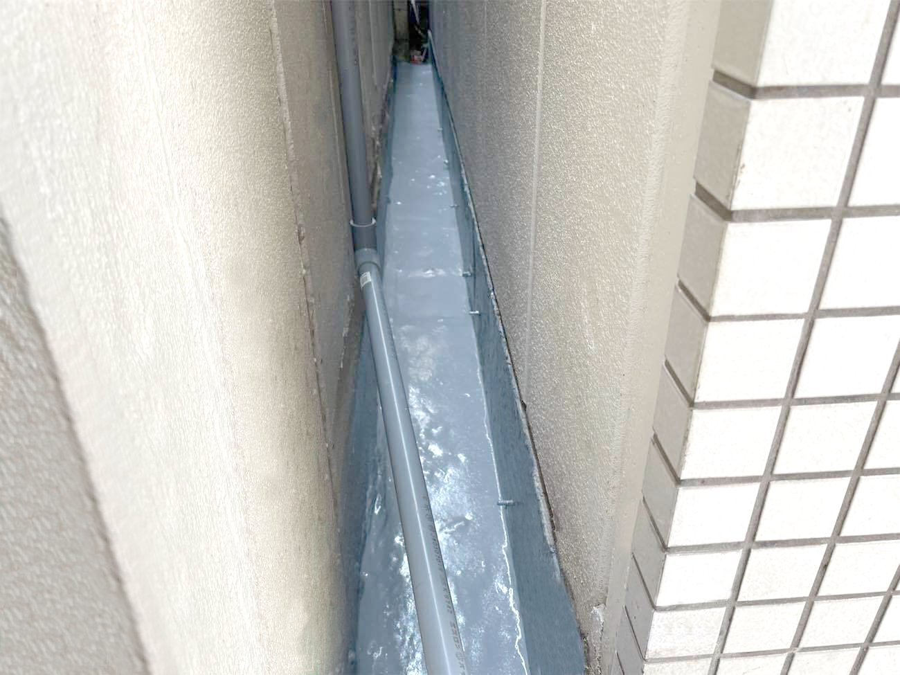 マンション 塀コア抜き・防水工事 事例